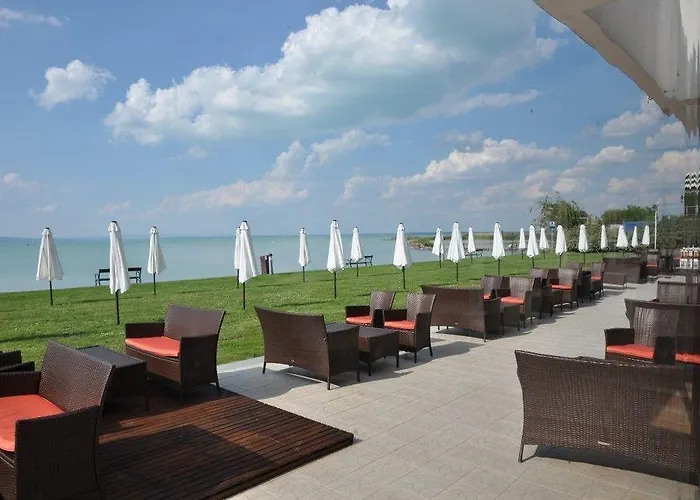 Hungaria 3*
